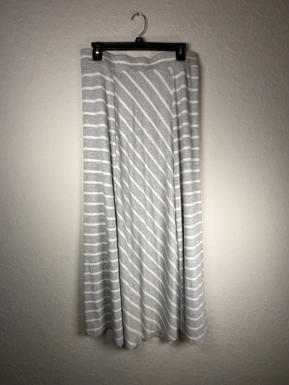 Maurices Gray & White Striped Maxi Skirt Size Medium